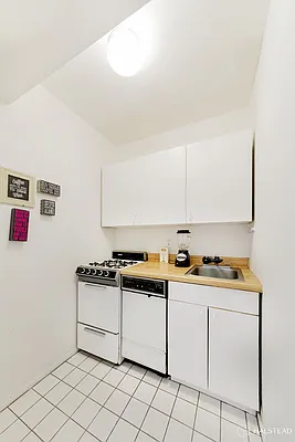 Rented by Halstead Real Estate | media 9