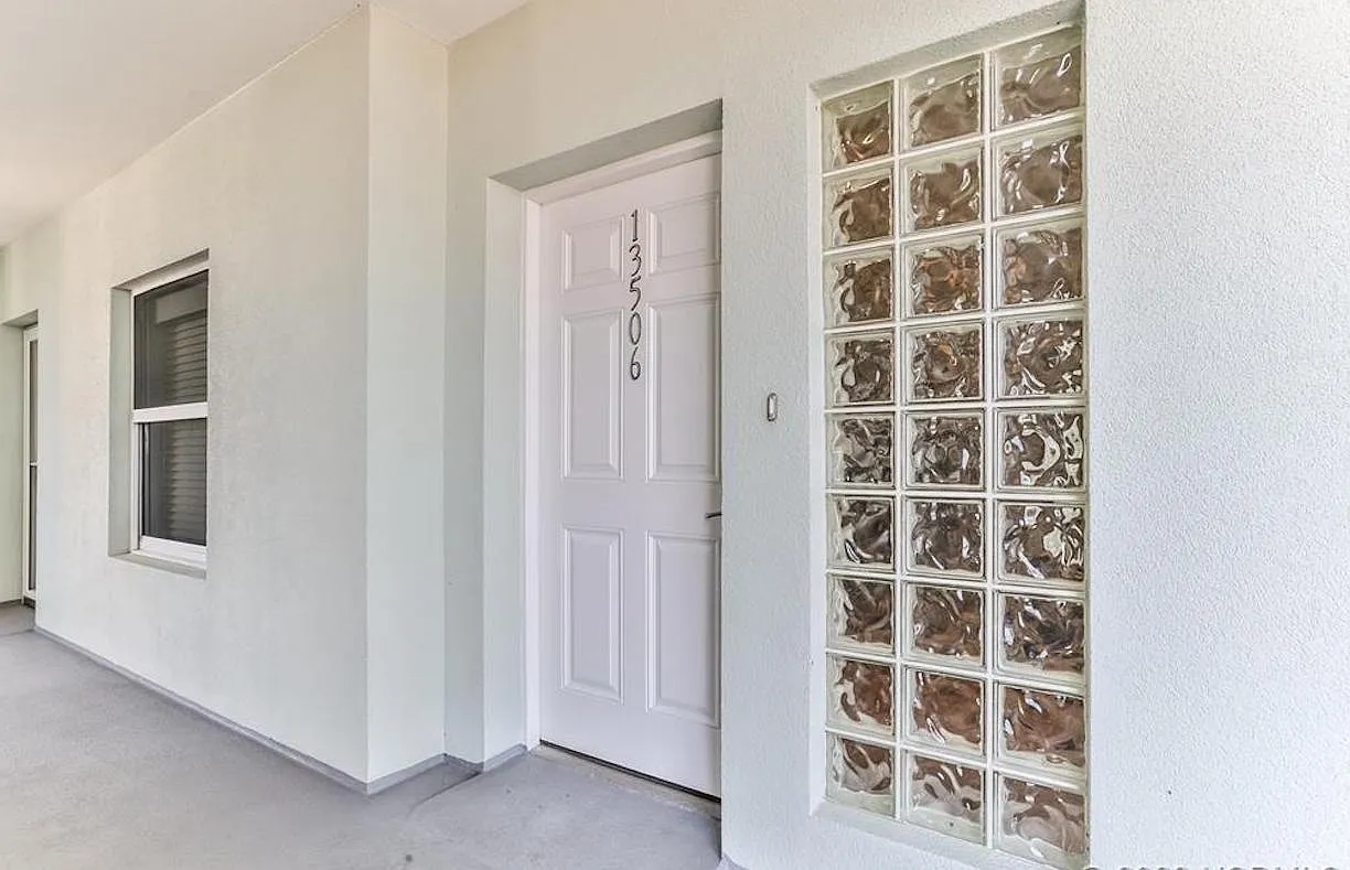 2 bed, 1389 sqft, $3,000 — Photo 2