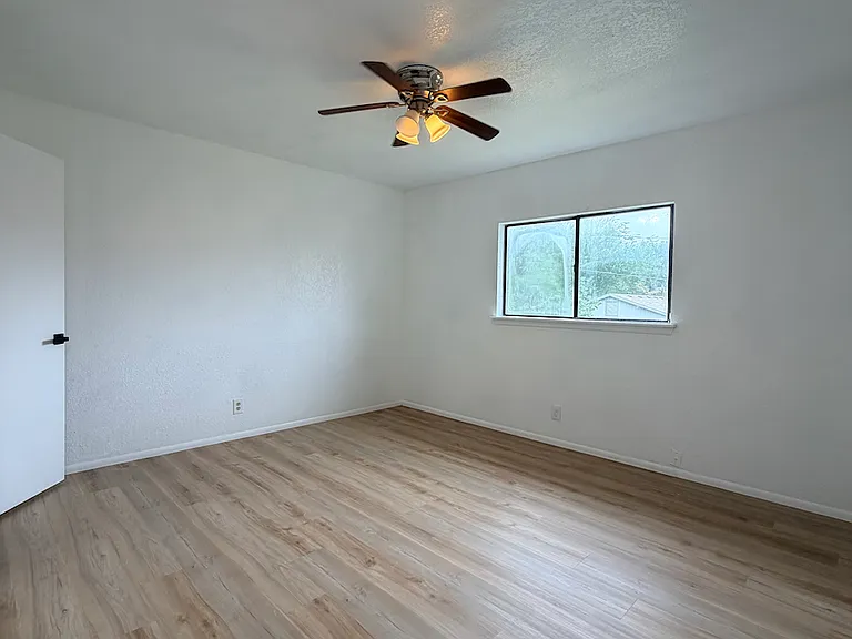 10475 Canyon Vlg — Photo 17