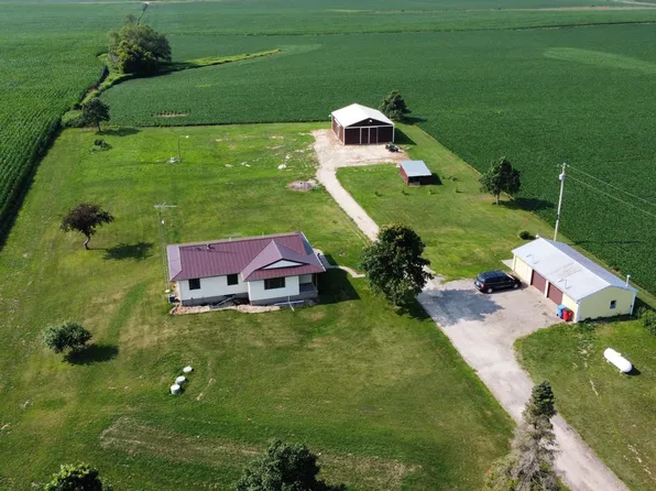 20475 Whistle Pass Dr, Lewiston, MN 55952