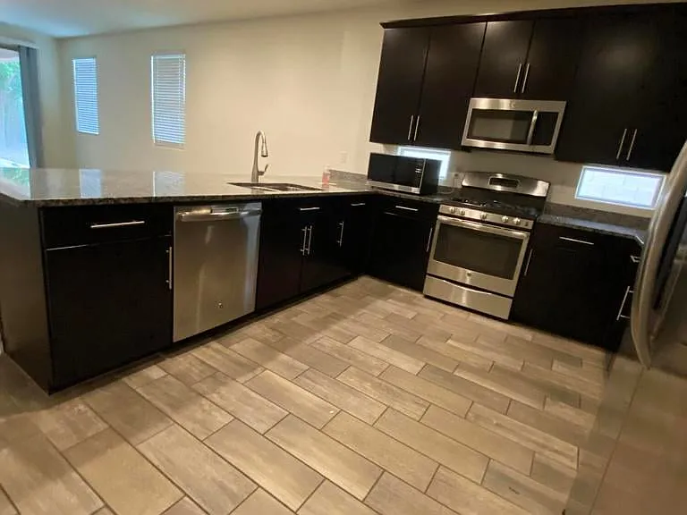 3549 E Apricot Ln — Photo 7