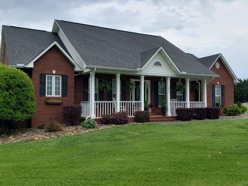 Estate type home - ranch style