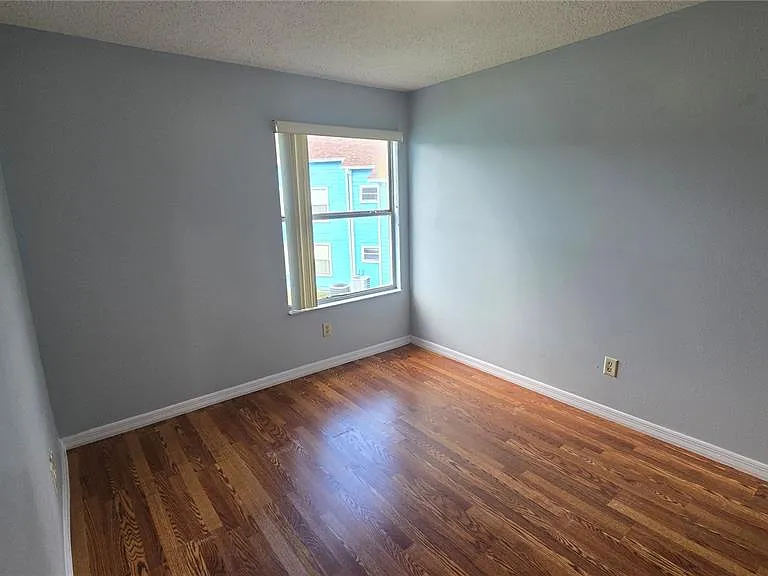 2747 N Poinciana Blvd #12 — Photo 9