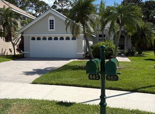 565 SW New Castle Cv, Port Saint Lucie, FL 34986