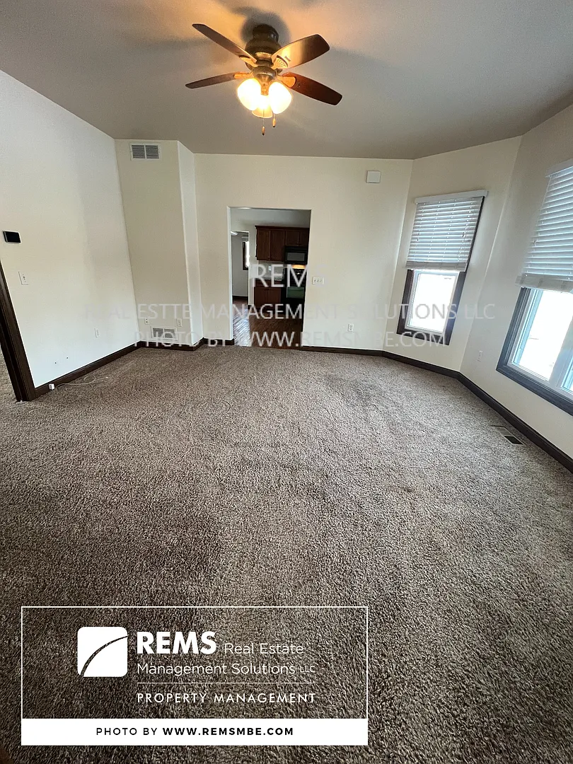 345 Laurel Street Unit #2, Reedsburg WI — Photo 2