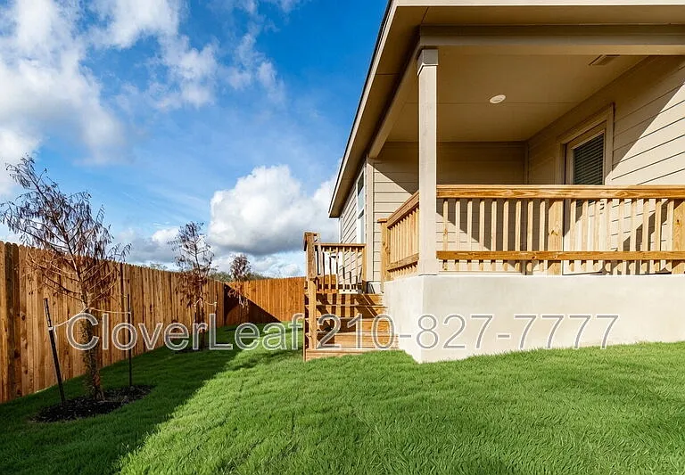 706 Red Field Way — Photo 34