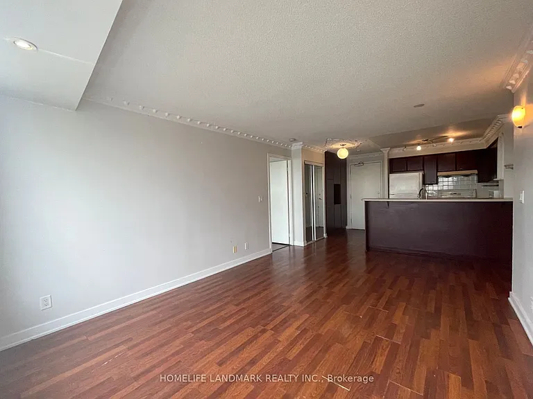 38 Lee Centre Dr #2609 — Photo 7