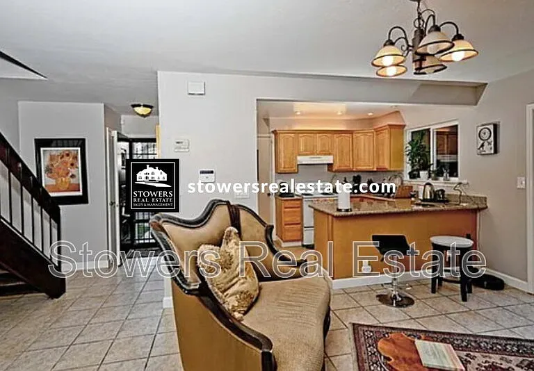 112 Summerwood Pl — Photo 2