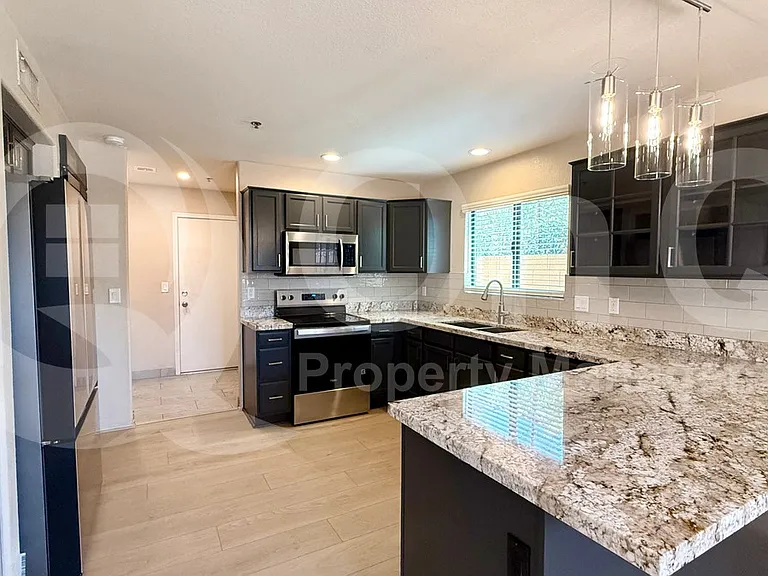 8995 E Aster Dr — Photo 4