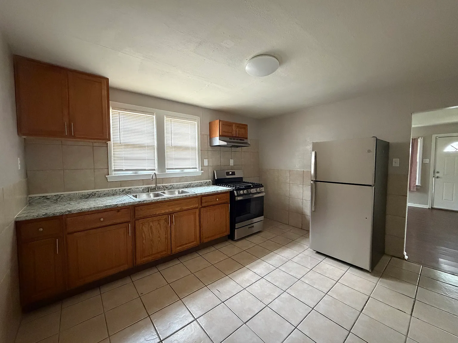 8986 Ramona Ave — Photo 4