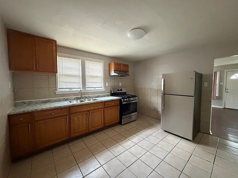 8986 Ramona Ave — Photo 4