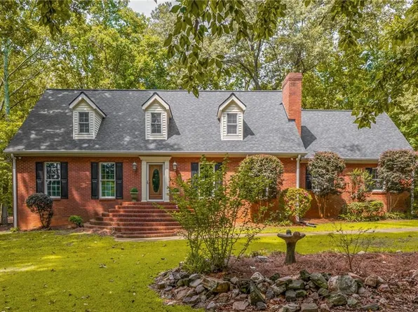6695 Woodstock Rd, Acworth, GA 30102