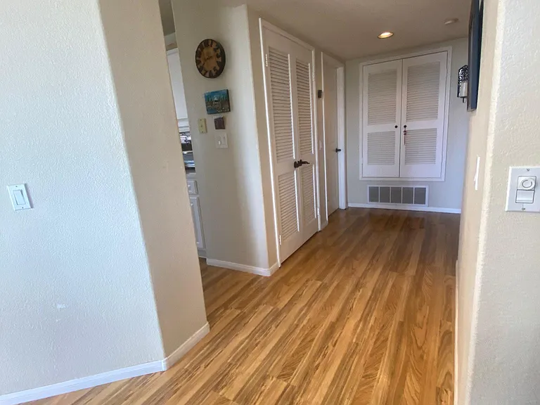 4828 Bermuda Ave — Photo 8