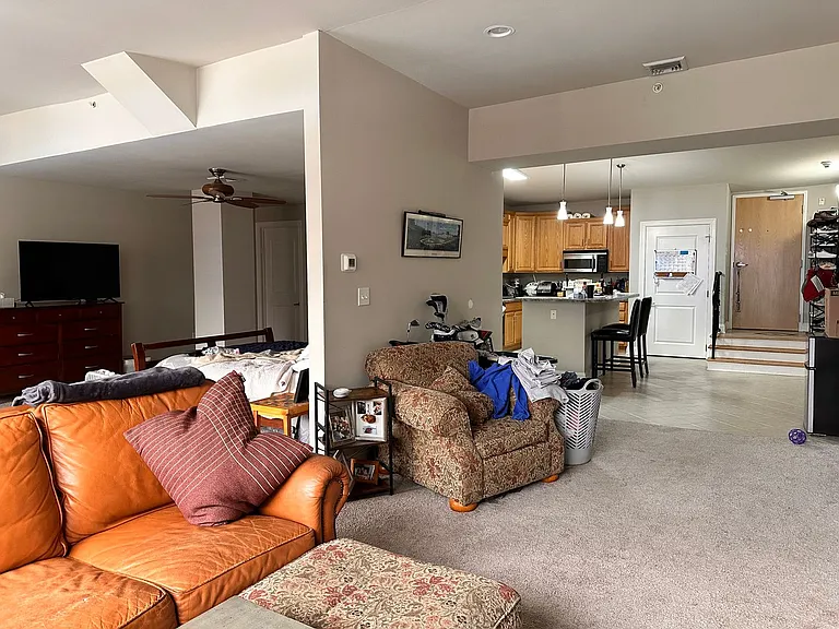 818-822 W Hamilton St — Photo 6
