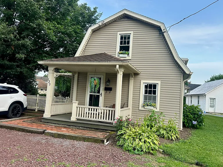 125 Rodney Ln — Photo 1