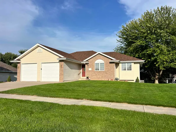 1508 Homewood Dr, Norfolk, NE 68701