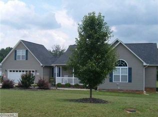 6577 Welborn Ridge Ct, Thomasville, NC 27360