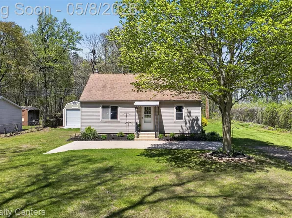 38982 Wabash St, Romulus, MI 48174