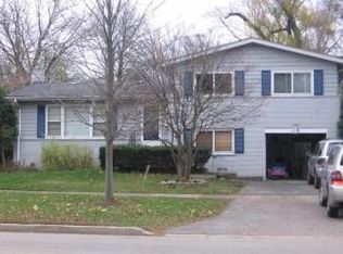 1423 Deerfield Rd, Deerfield, IL 60015