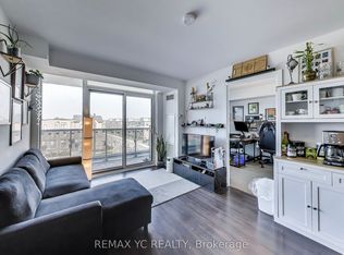120 Varna Dr #520, Toronto, ON M6A 0B3