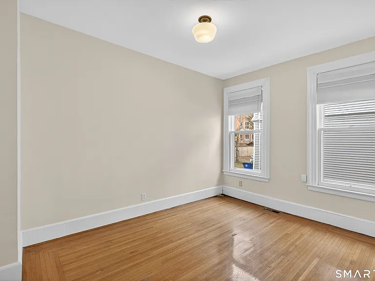 339 Willow St #1 — Photo 9