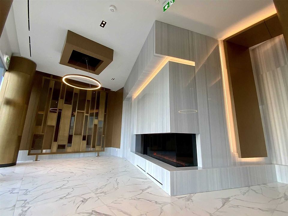 2nd image of 15 Queens Quay E #2401