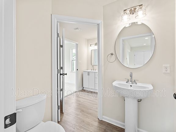 5th image of 204 Hamilton St Unit B