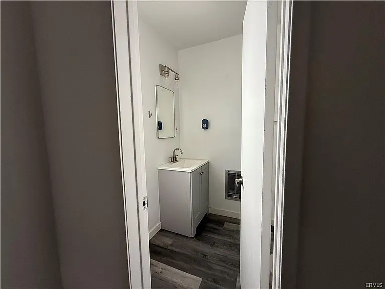 423 S Le Doux Rd #10 — Photo 11