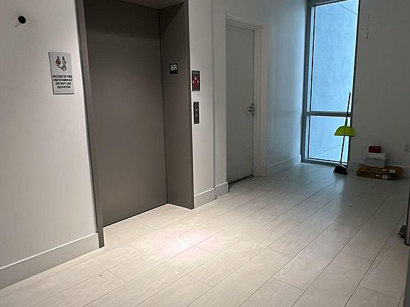 4th image of 16385 Biscayne Blvd #1614