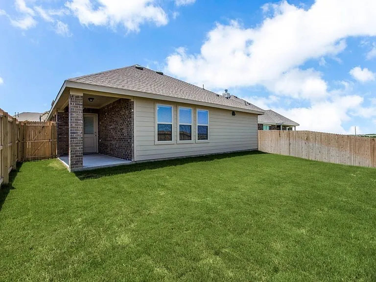 8433 High Garden St — Photo 11