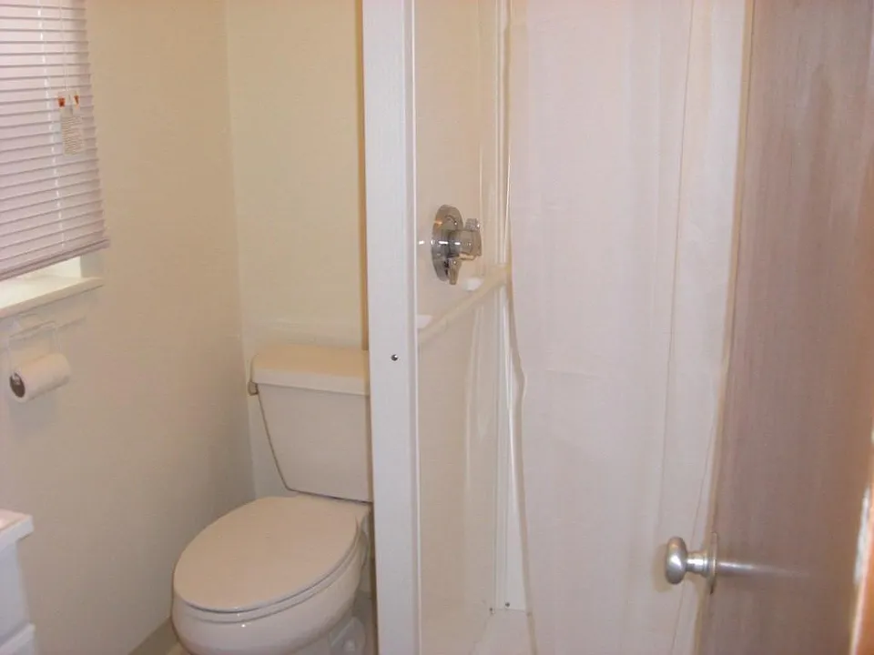 38 Oak St #1