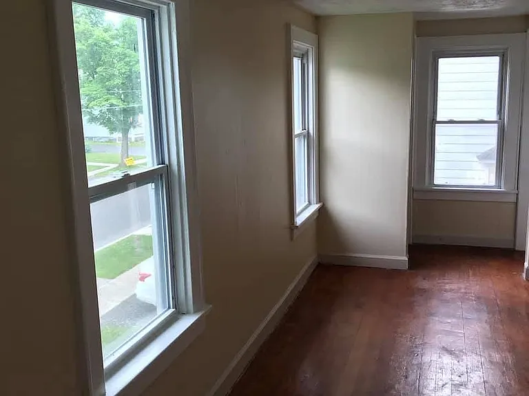 78 Elizabeth St #2 — Photo 4