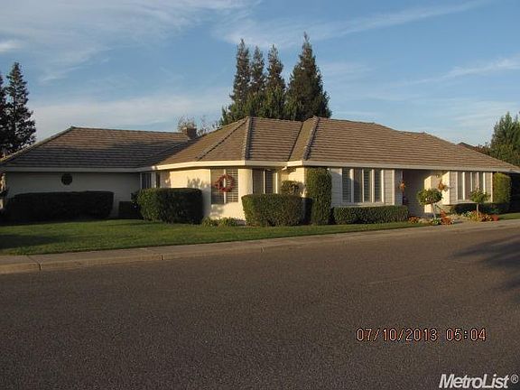 2nd image of 1844 Maiden Ln