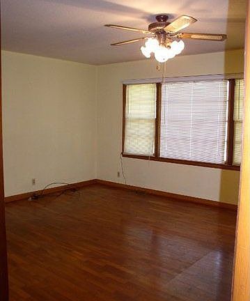5th image of 608 S 7th St