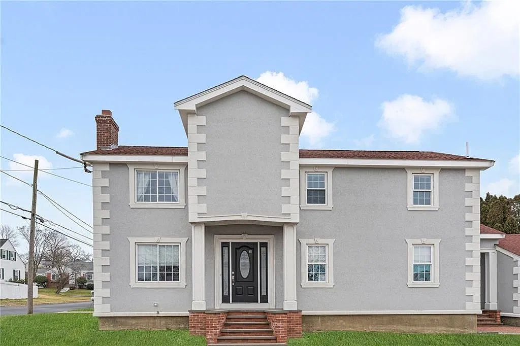 3 bed, 1.0 bath, 1142 sqft, $2,500 — Photo 3