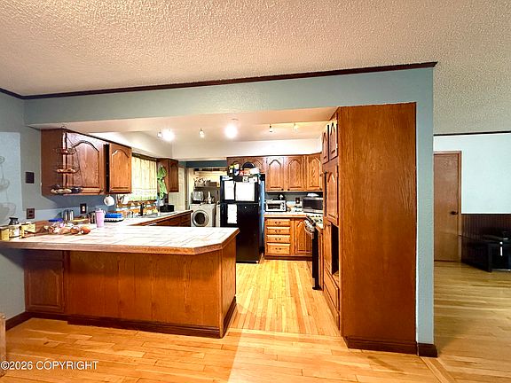 3rd image of 8317 Seaview St