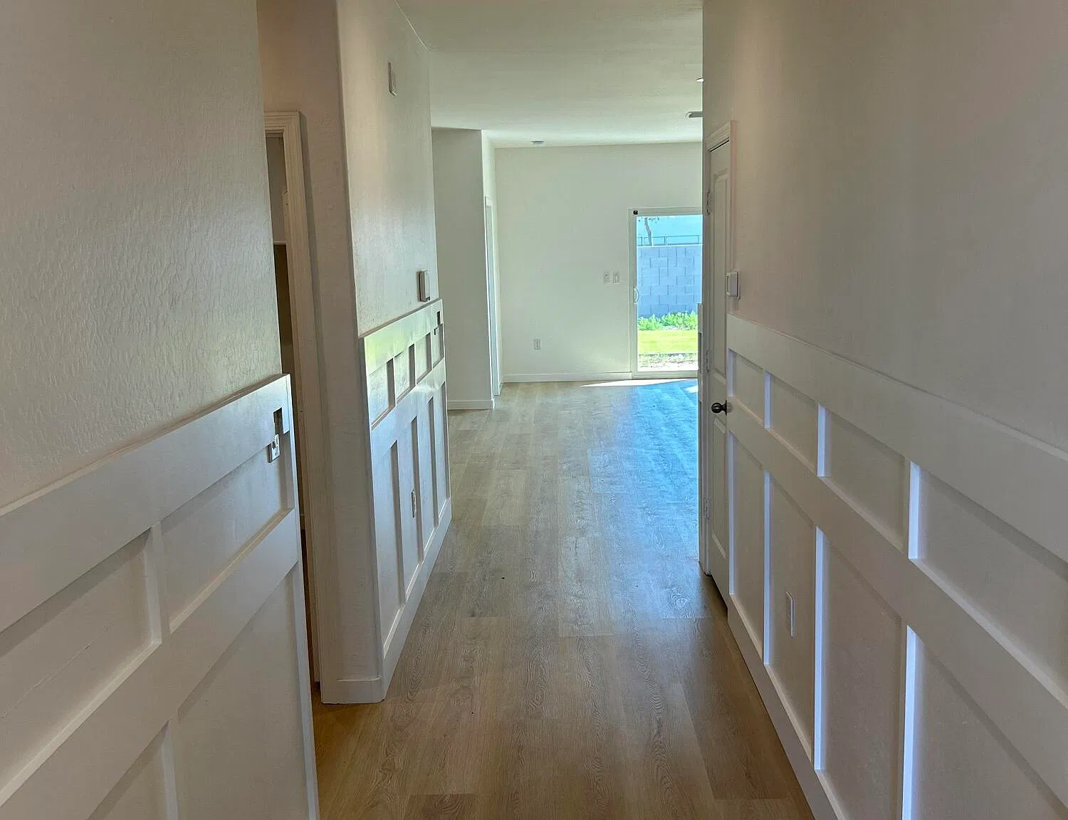 4 bed, 2.0 bath, 1882 sqft, $1,695 — Photo 2