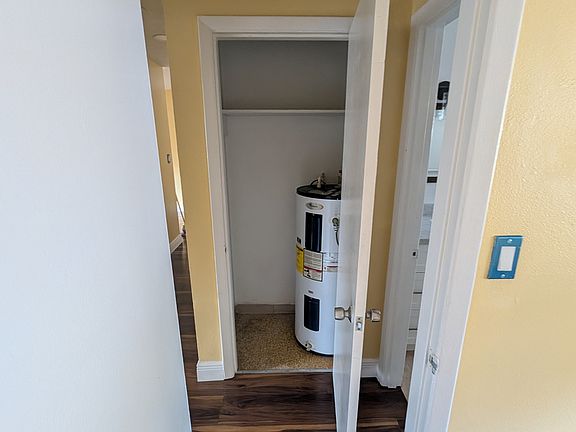 5th image of 213 W Hancock St