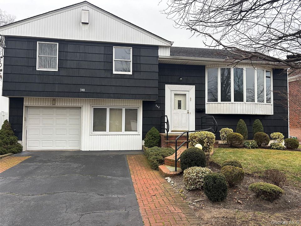 1st image of 348 Links Drive E