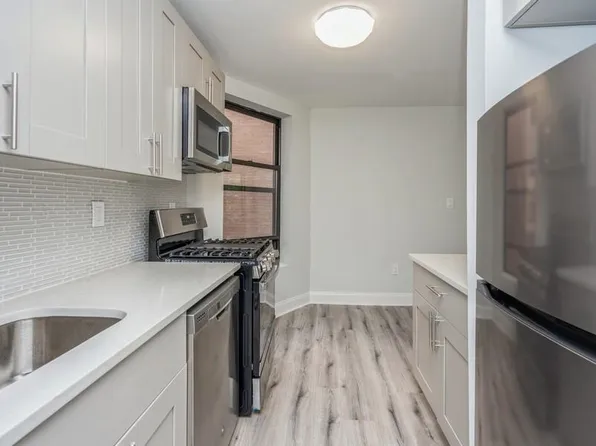 269 Varick Street image 3 of 17