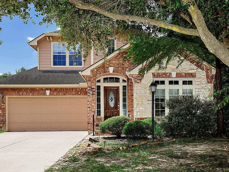19 Patina Pines Pl — Photo 1