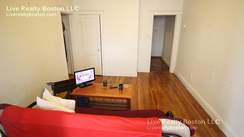 2nd image of 1626 Commonwealth Ave APT 14F