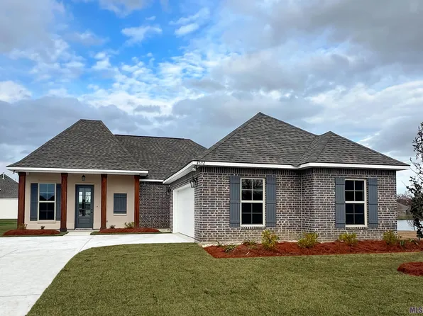 4892 Greens Dr, Addis, LA 70710