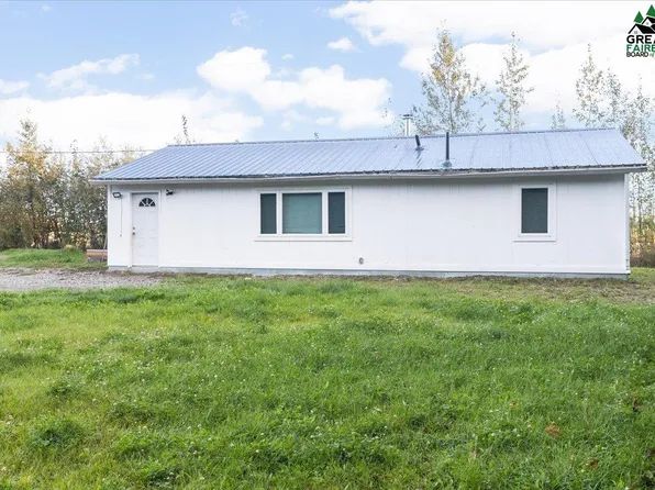 2175 Bunge St, North Pole, AK 99705
