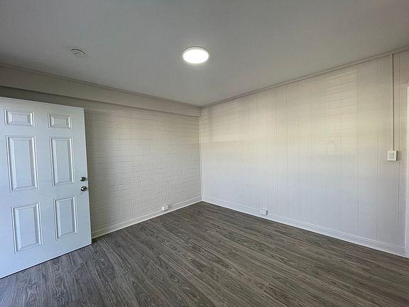 4th image of 2620 Date St APT 2