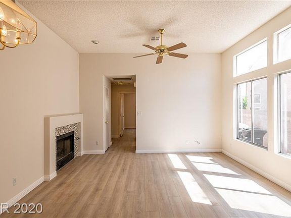 5th image of 1705 Comstock Dr