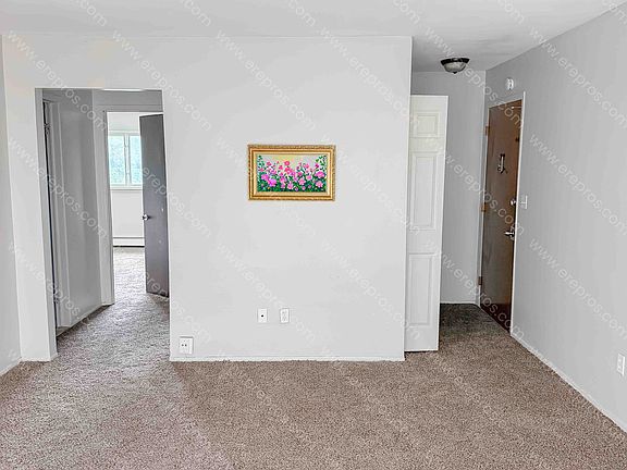 2nd image of 23411 Fenkell Ave #B5