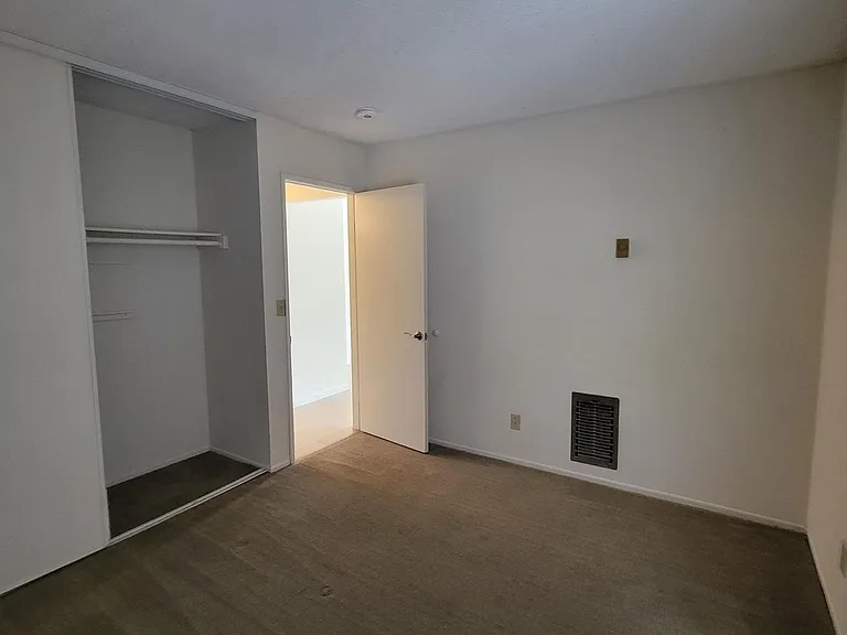 185 Avenida Las Brisas #A — Photo 9