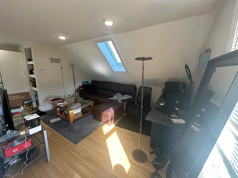 341 Beacon St #3 — Photo 6