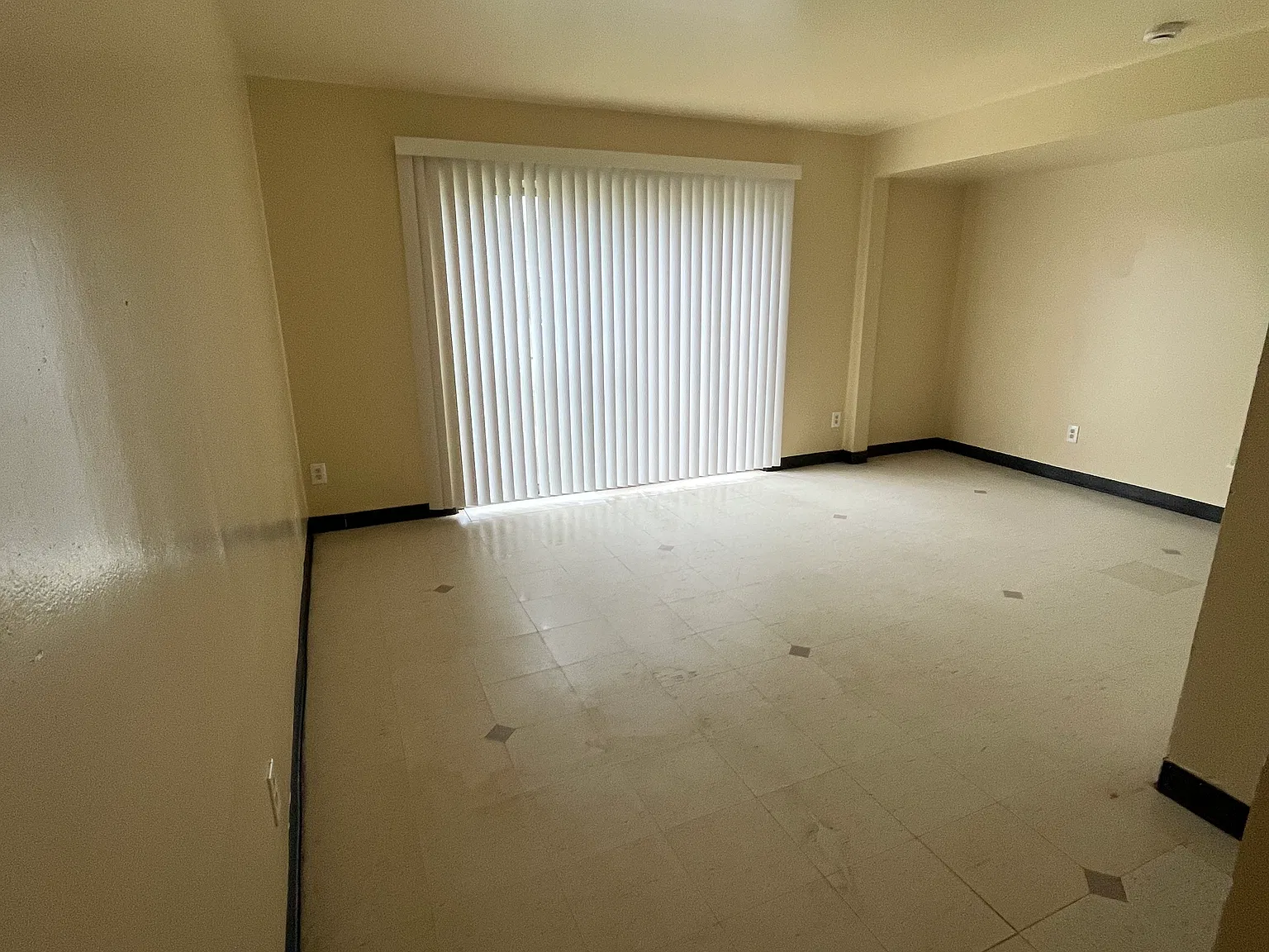 2 bed, 1008 sqft, $1,000 — Photo 4